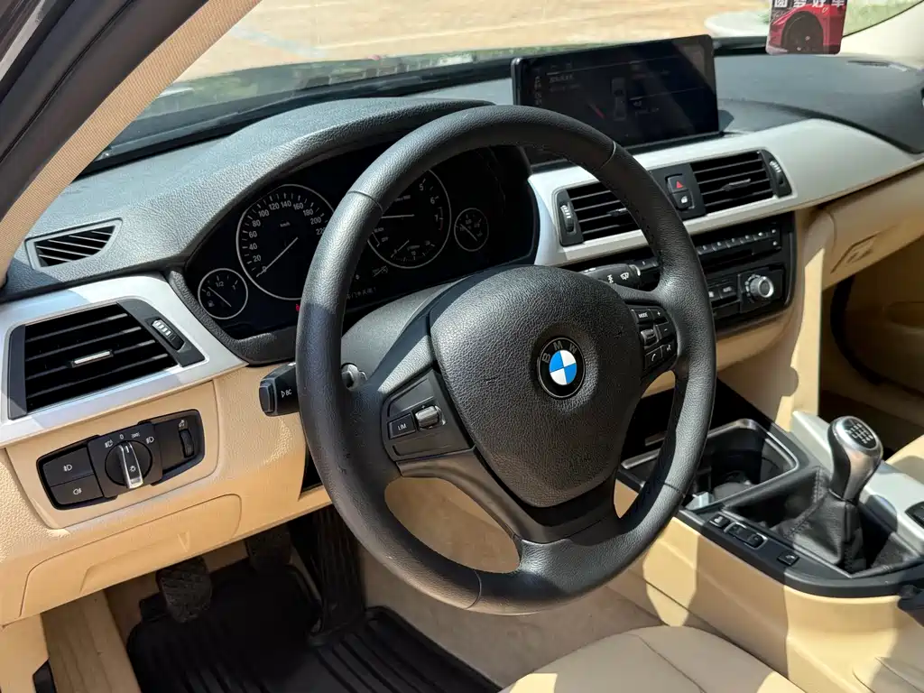 BMW 3 Series 2013 — фото 10