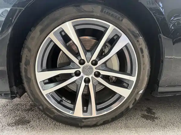 Audi A6L 2020
