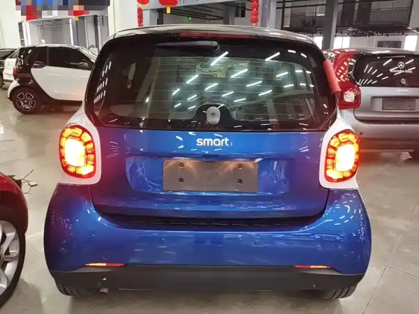 smart fortwo 2018