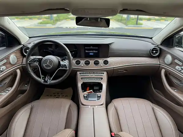 Mercedes-Benz E-Class 2023