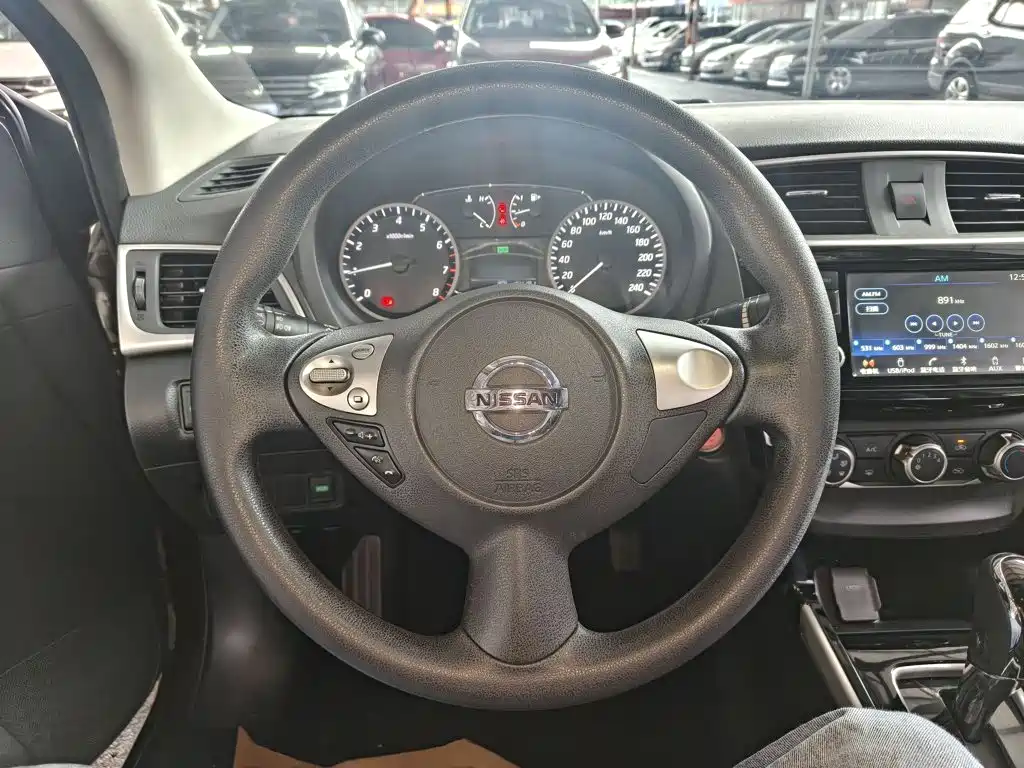 Nissan Sylphy 2017 — фото 11