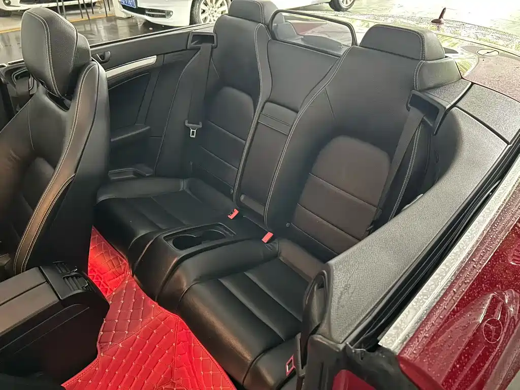 Mercedes-Benz E-Class 2011