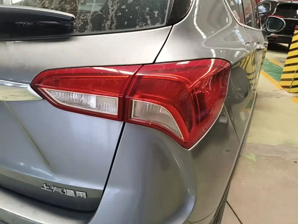 Buick Envision Plus 2018 — фото 8