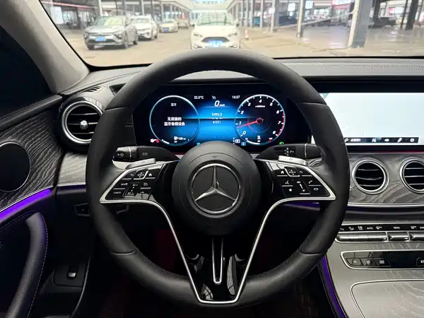 Mercedes-Benz E-Class 2021