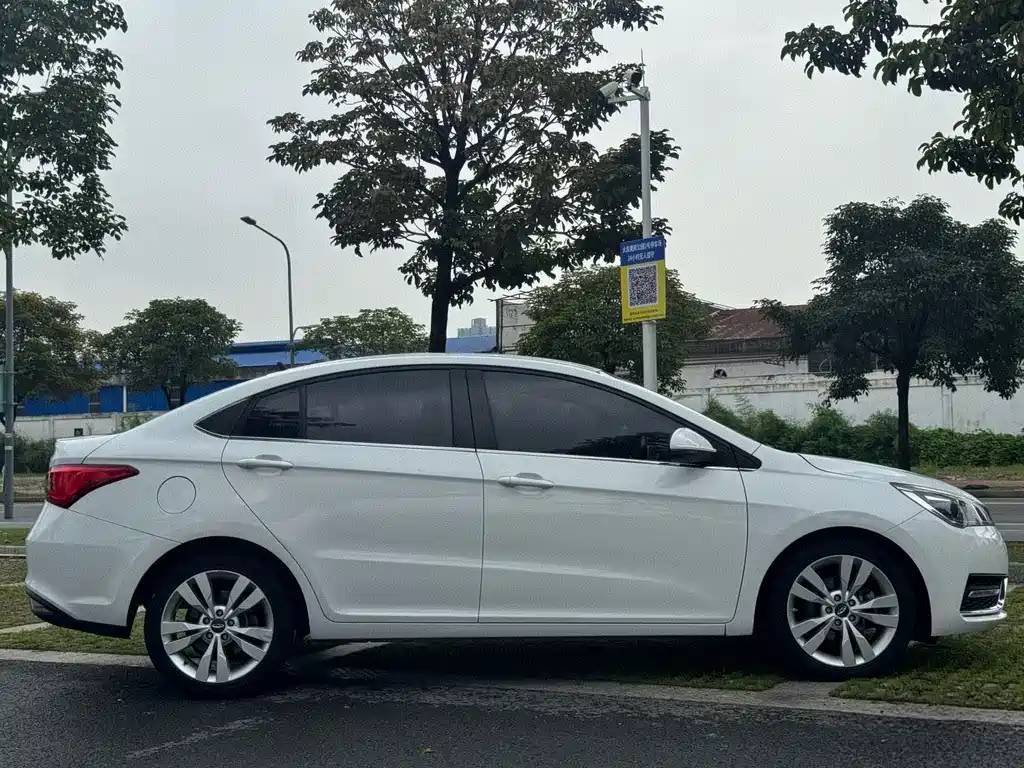 Chery Arrizo 5 2016