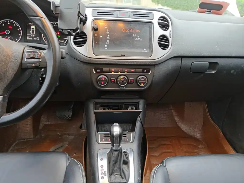 Volkswagen Tiguan 2018 — фото 13