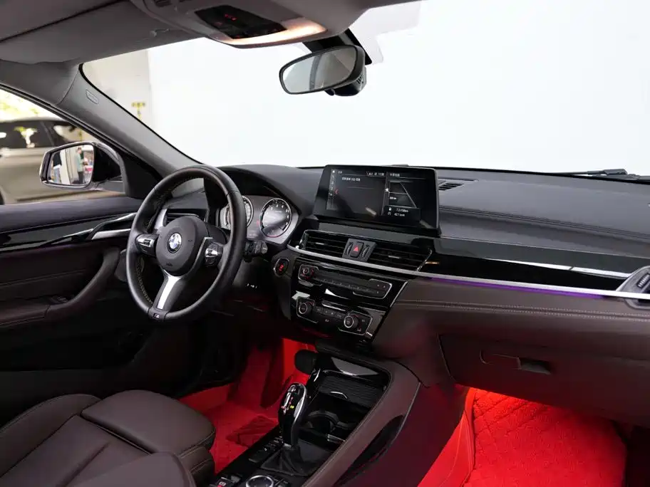 BMW X2 2023 — фото 17
