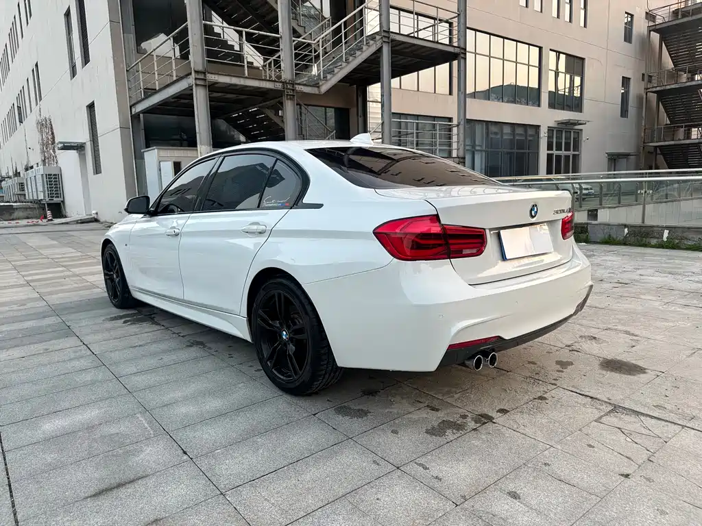 BMW 3 Series 2017 — фото 6