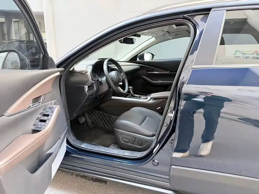 Mazda CX-30 2024