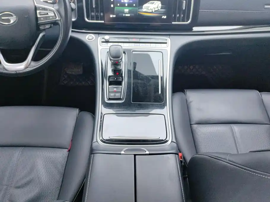 GAC Trumpchi M8 2022 — фото 16