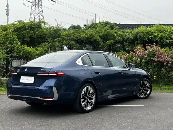 BMW 5 Series 2024