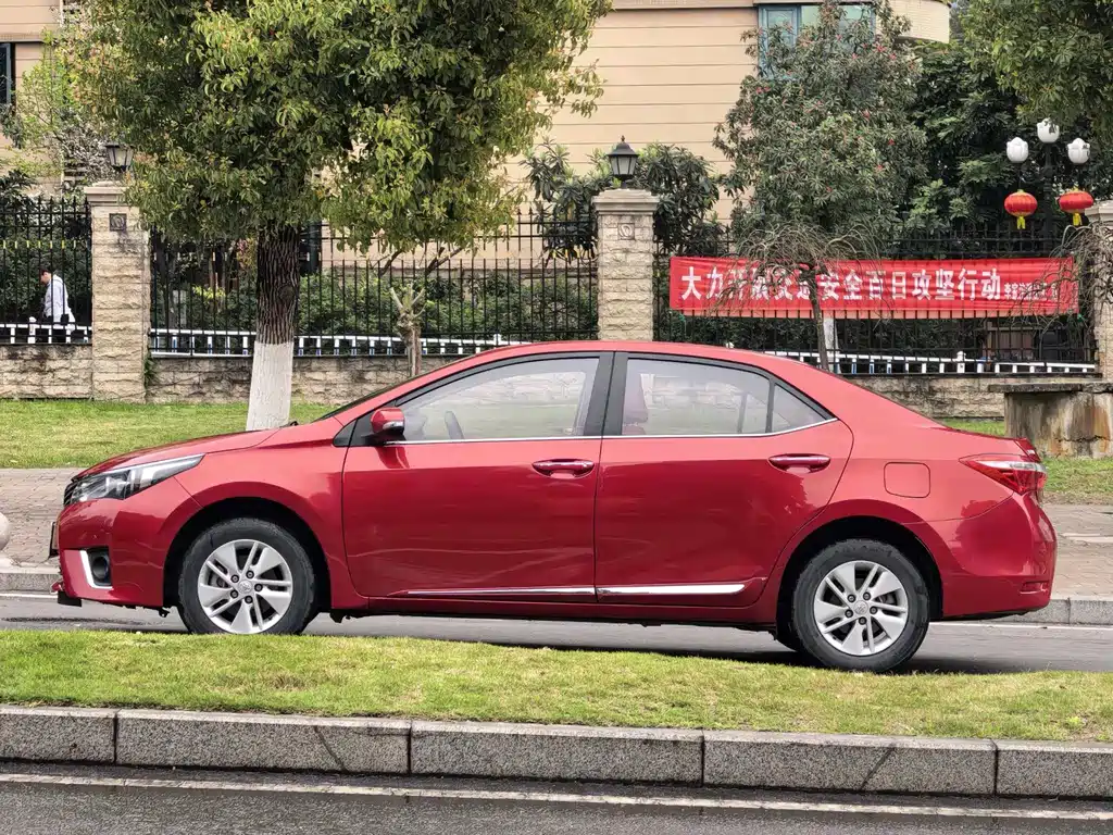 Toyota Corolla 2016 — фото 11