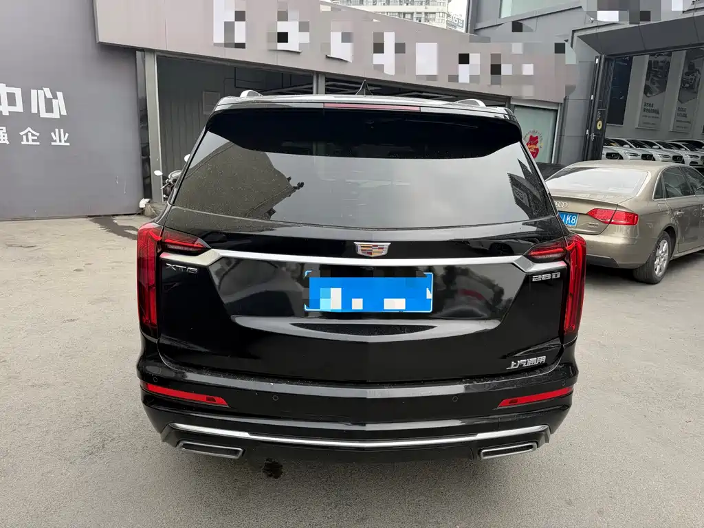 Cadillac XT6 2021 — фото 8