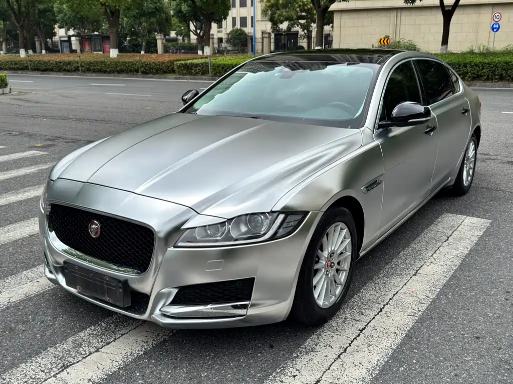 Jaguar XFL 2017 — фото 1