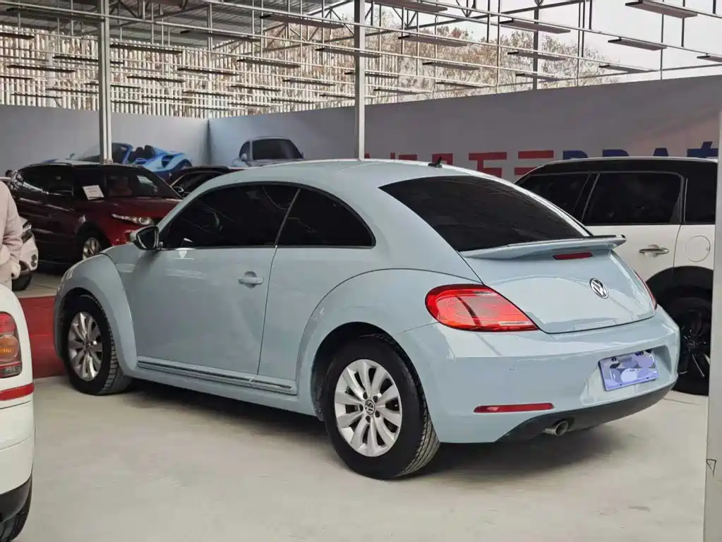 Volkswagen Beetle 2015 — фото 14