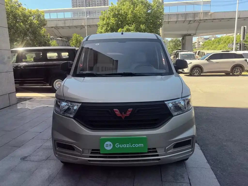 Wuling Hongguang V 2025
