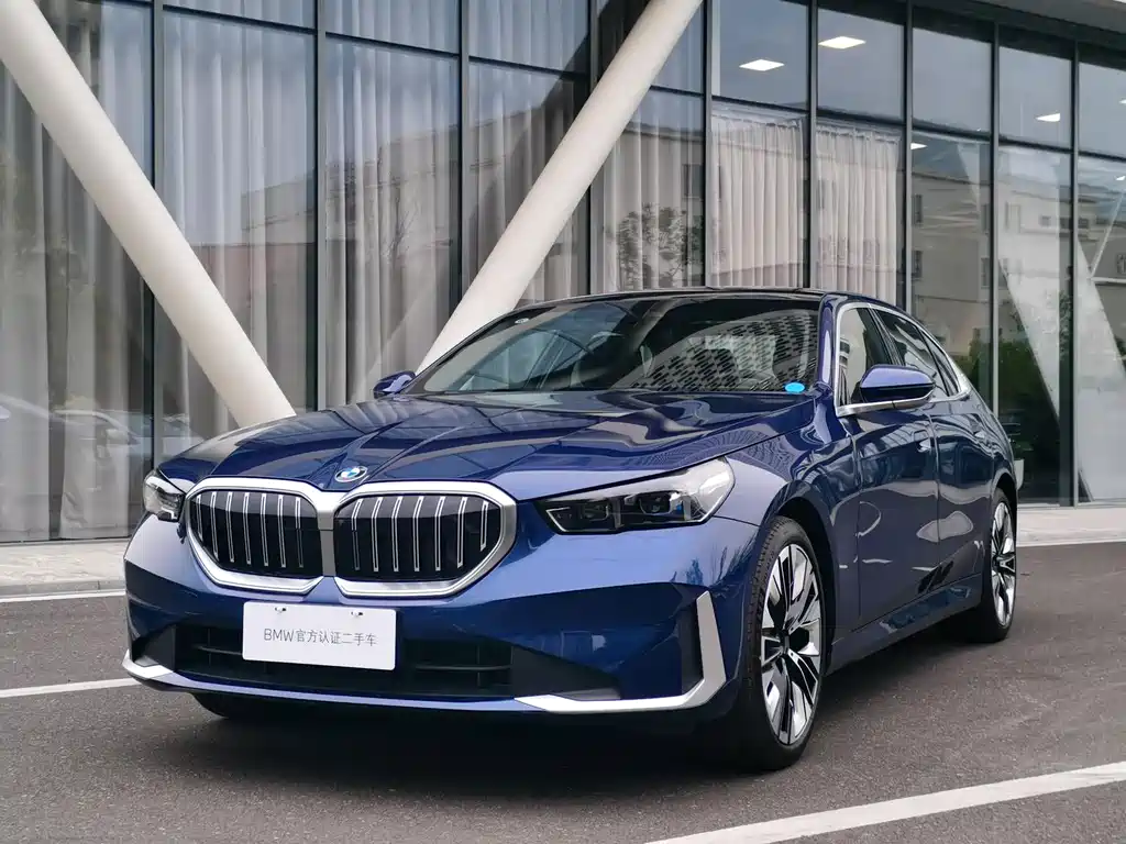 BMW 5 Series 2024