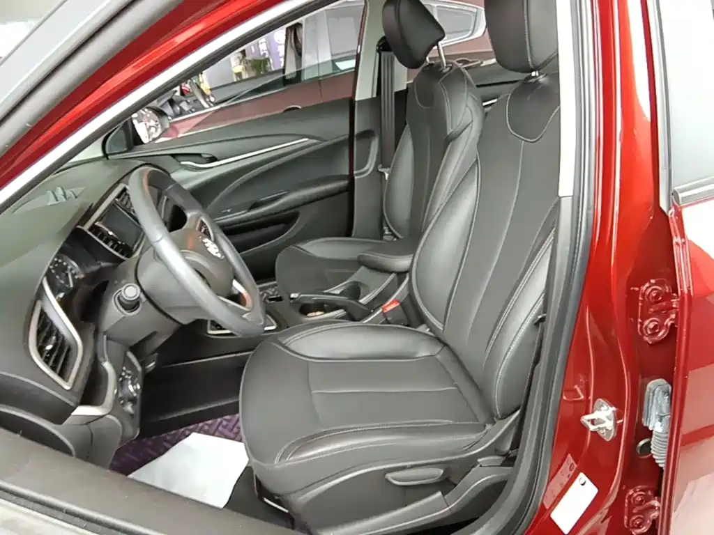 Buick Excelle 2022 — фото 15