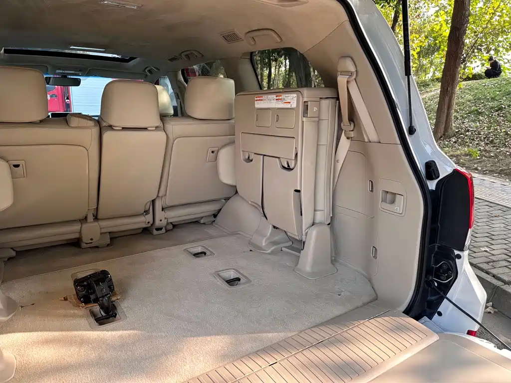 Toyota Land Cruiser 2020 — фото 11