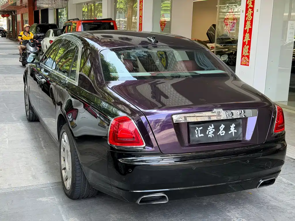 Rolls-Royce Ghost 2013 — фото 11