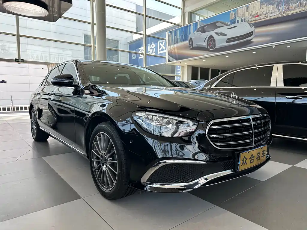 Mercedes-Benz E-Class 2023 — фото 3