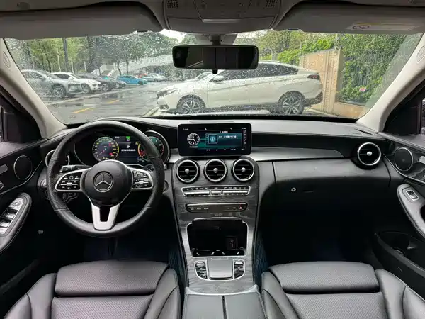 Mercedes-Benz C-Class 2019