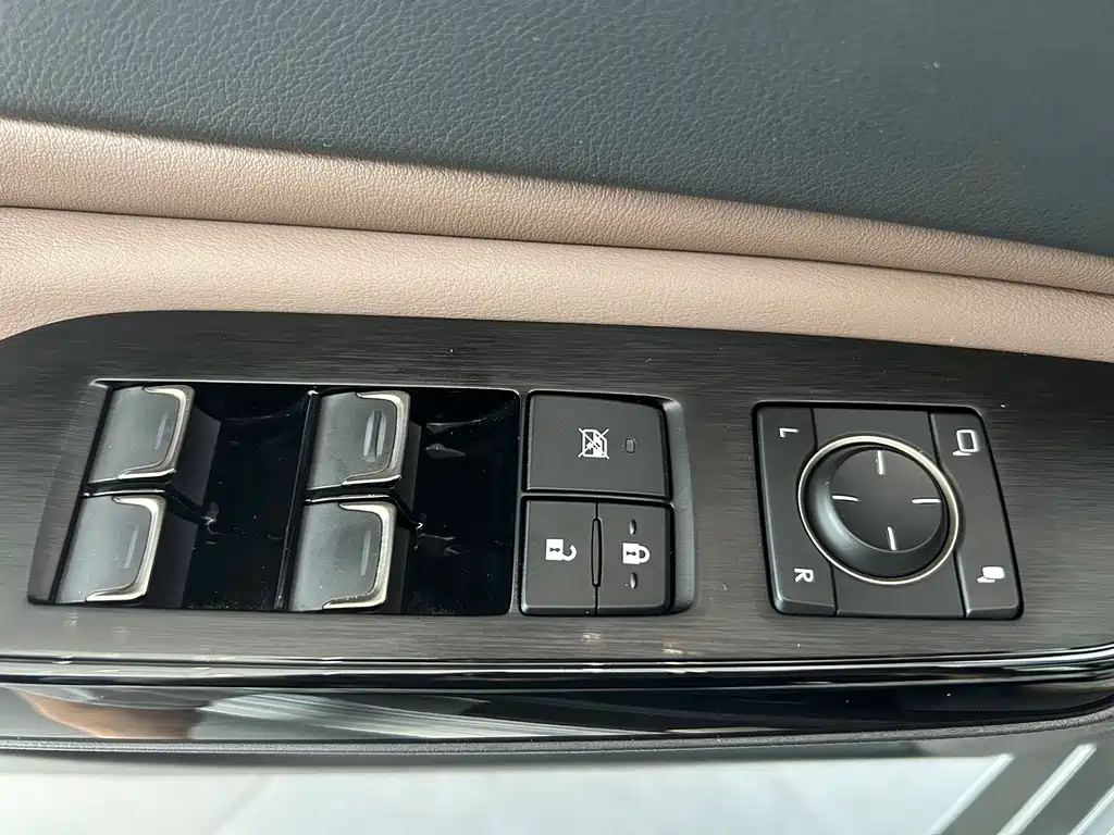 Lexus ES 2022 — фото 16