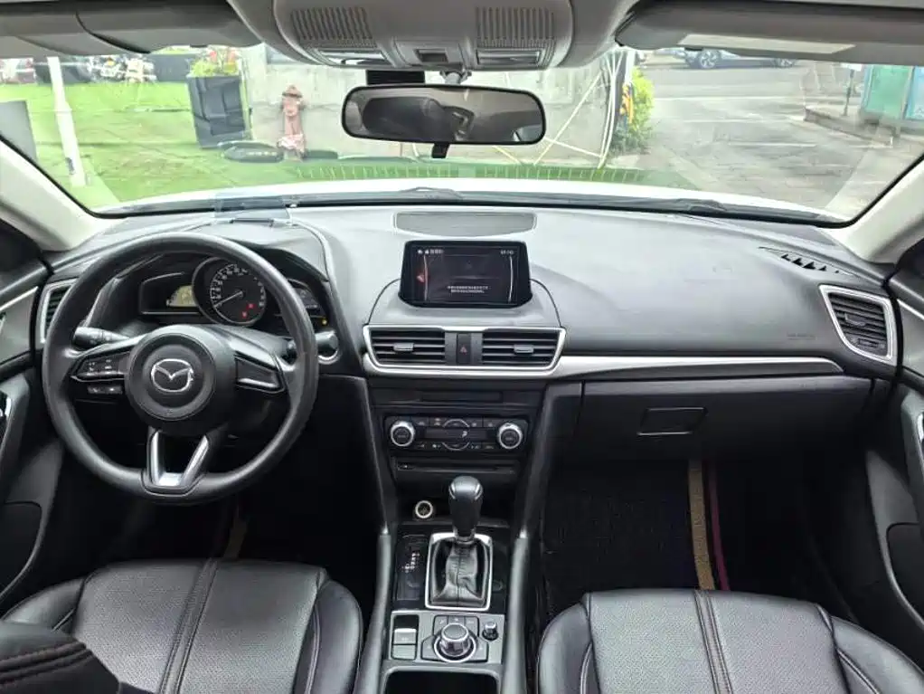 Mazda 3 Angkesela 2019 — фото 11
