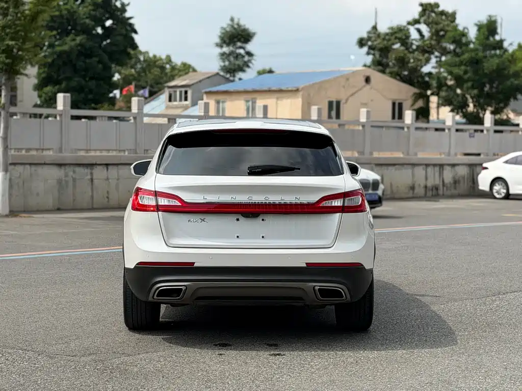 Lincoln MKX 2015 — фото 14