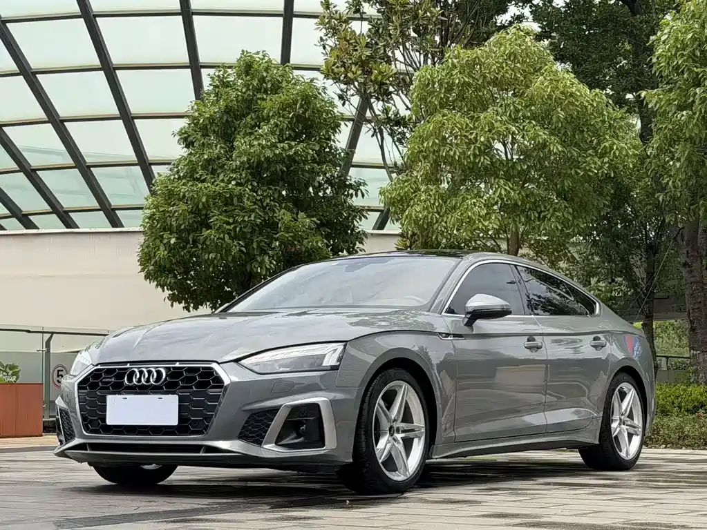 Audi A5 2022 — фото 1