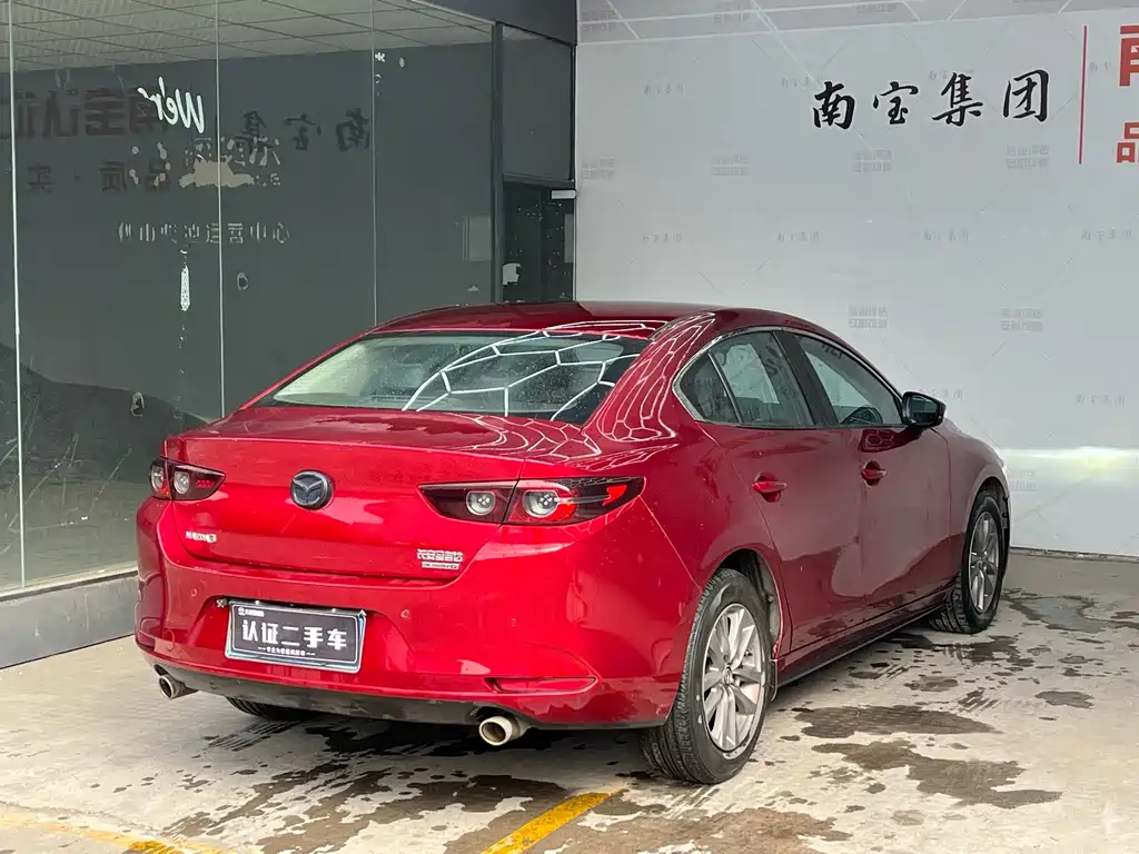Mazda 3 Axela 2020 — фото 13