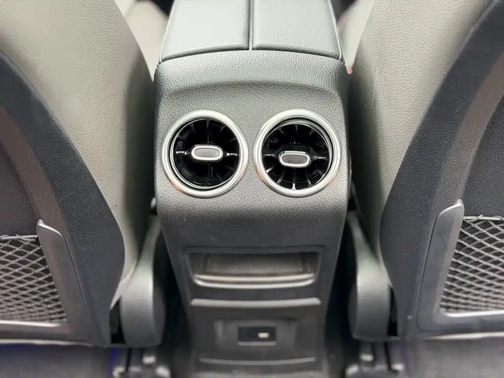 Mercedes-Benz EQA 2022 — фото 12
