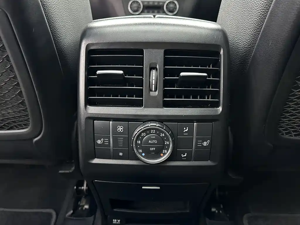 Mercedes-Benz GLS 2016 — фото 18