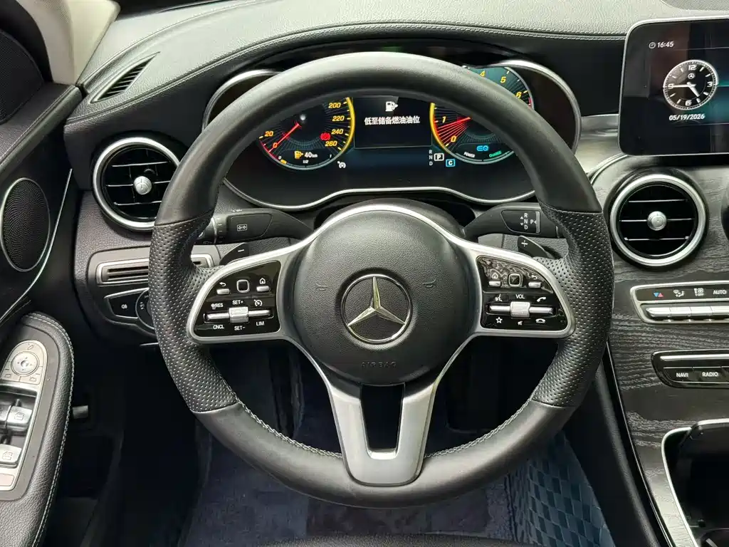 Mercedes-Benz C-Class 2019 — фото 4