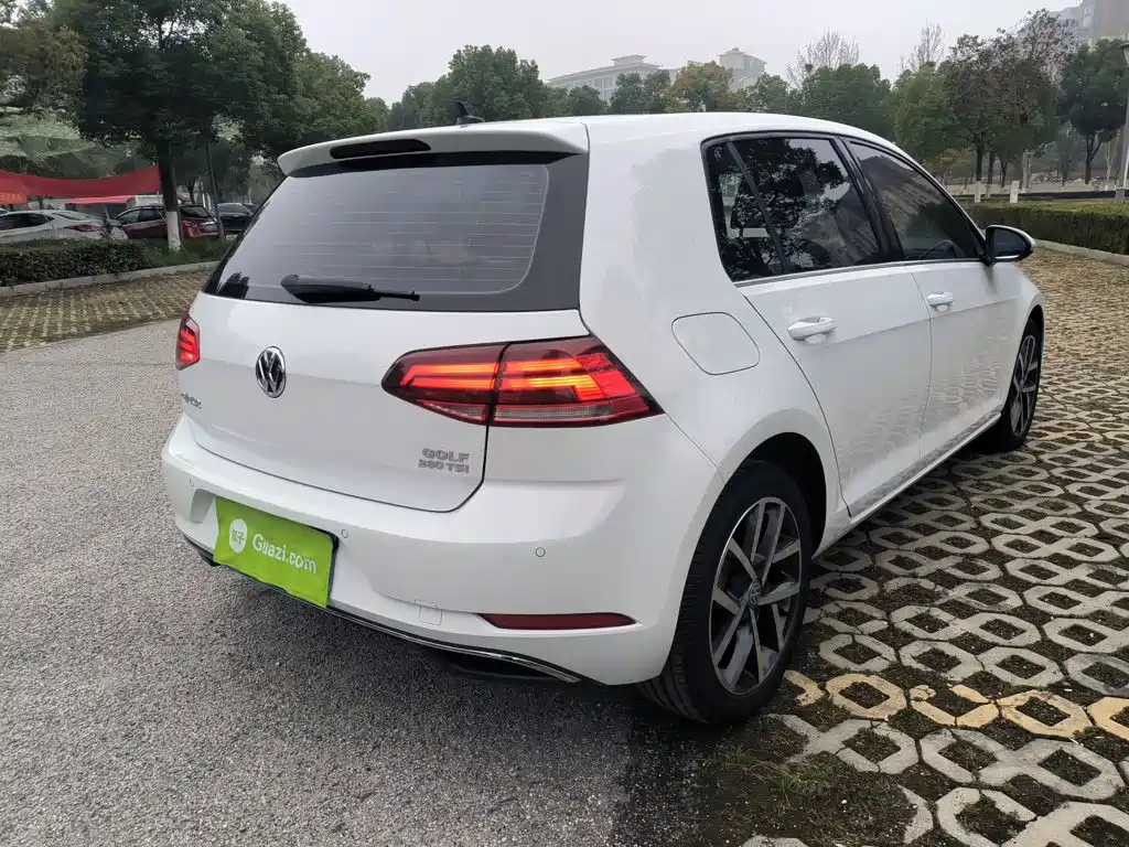 Volkswagen Golf 2020