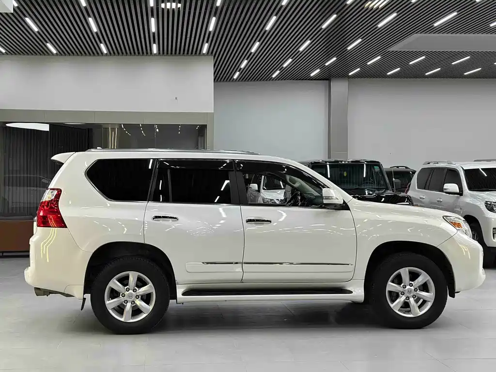 Lexus GX 2013 — фото 4