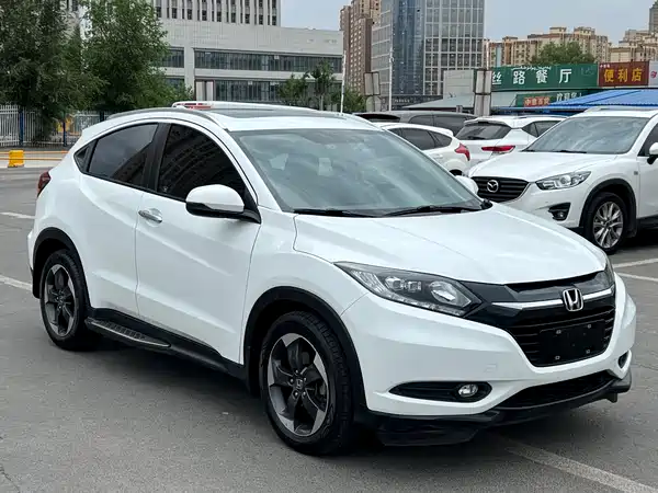 Honda Vezel 2015