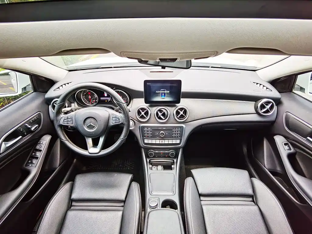 Mercedes-Benz GLA 2017 — фото 10