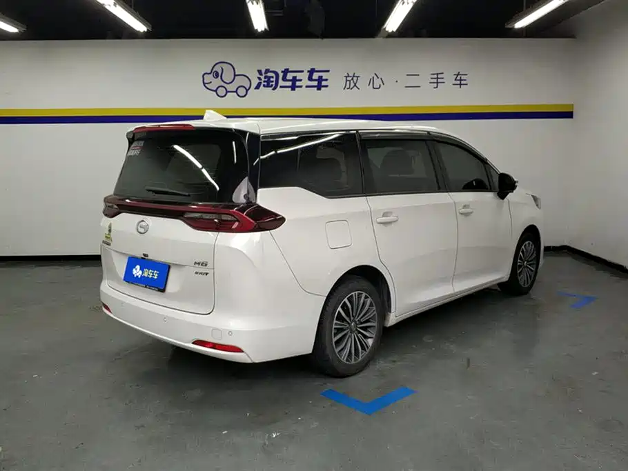 GAC Motor Trumpchi M6 2021 — фото 3