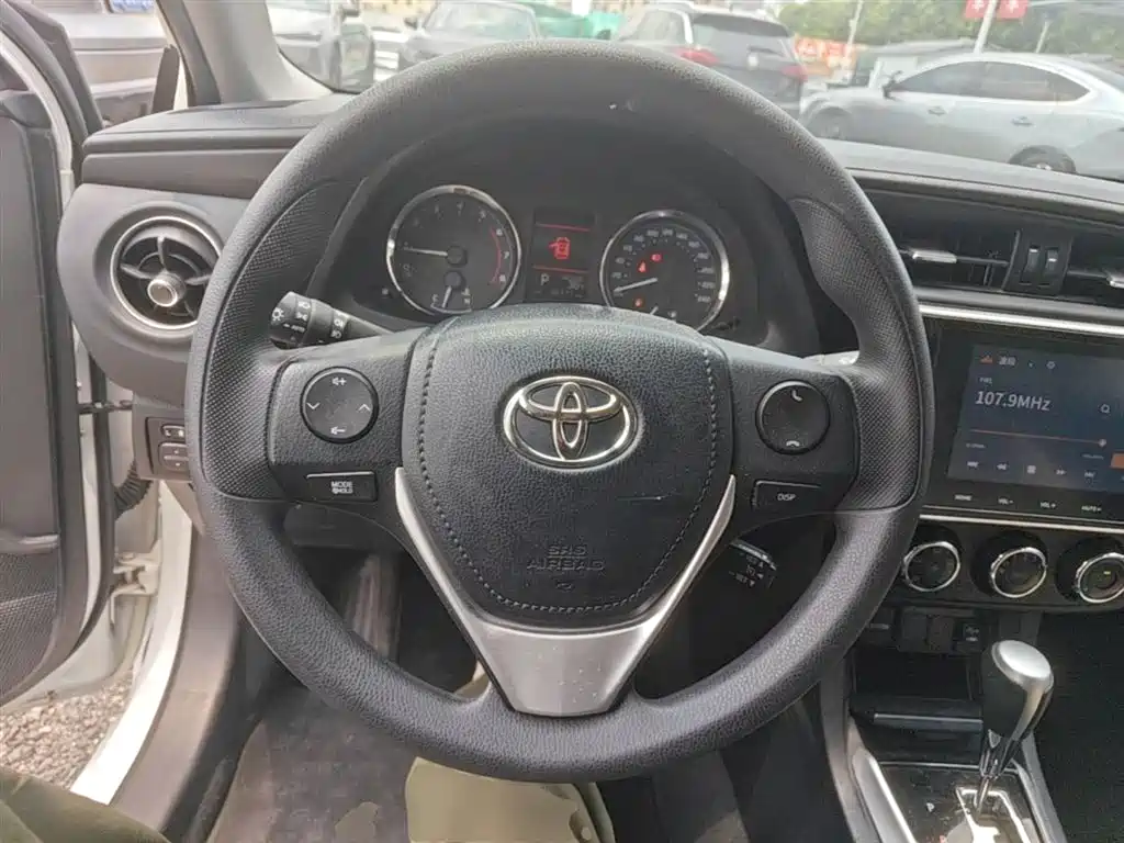 Toyota Corolla 2019 — фото 11