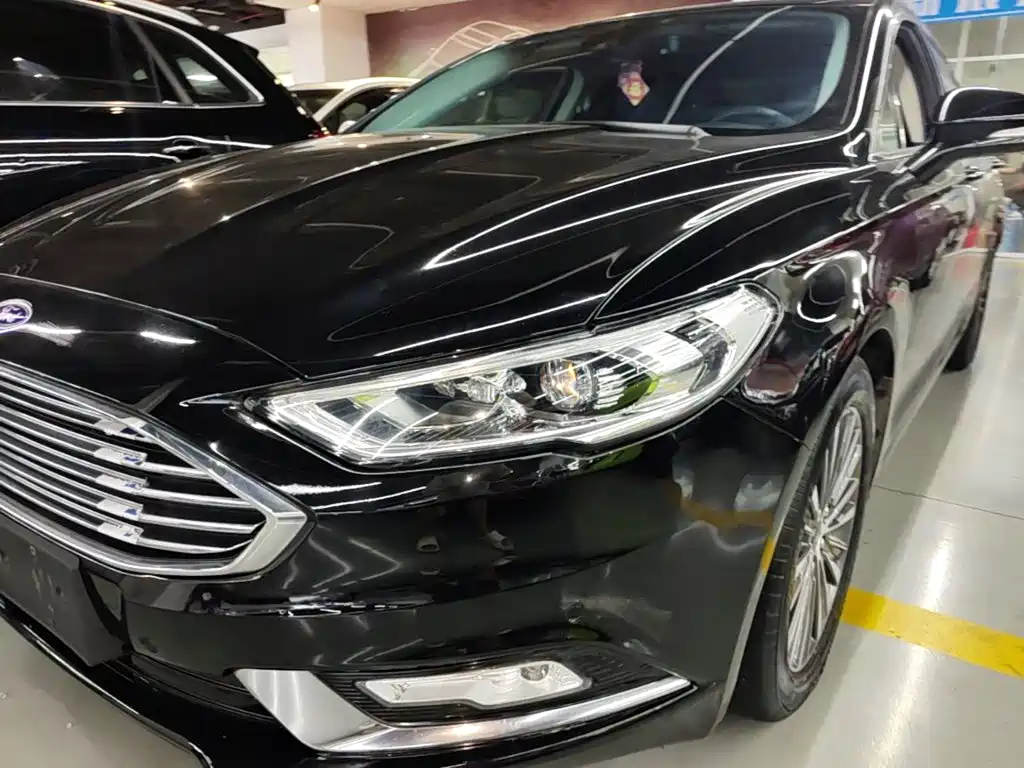 Ford Mondeo 2017 — фото 24