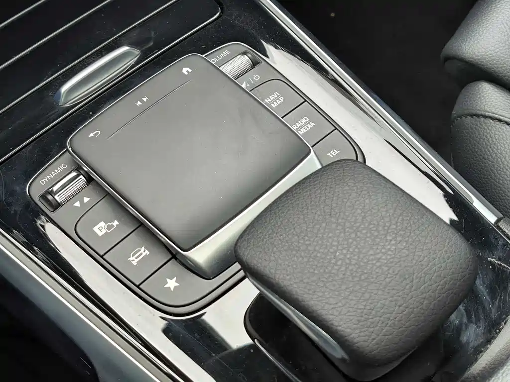 Mercedes-Benz GLB 2021 — фото 4