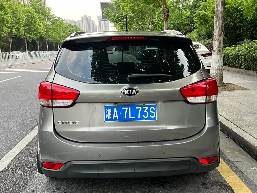 Kia Carens 2016 — фото 4