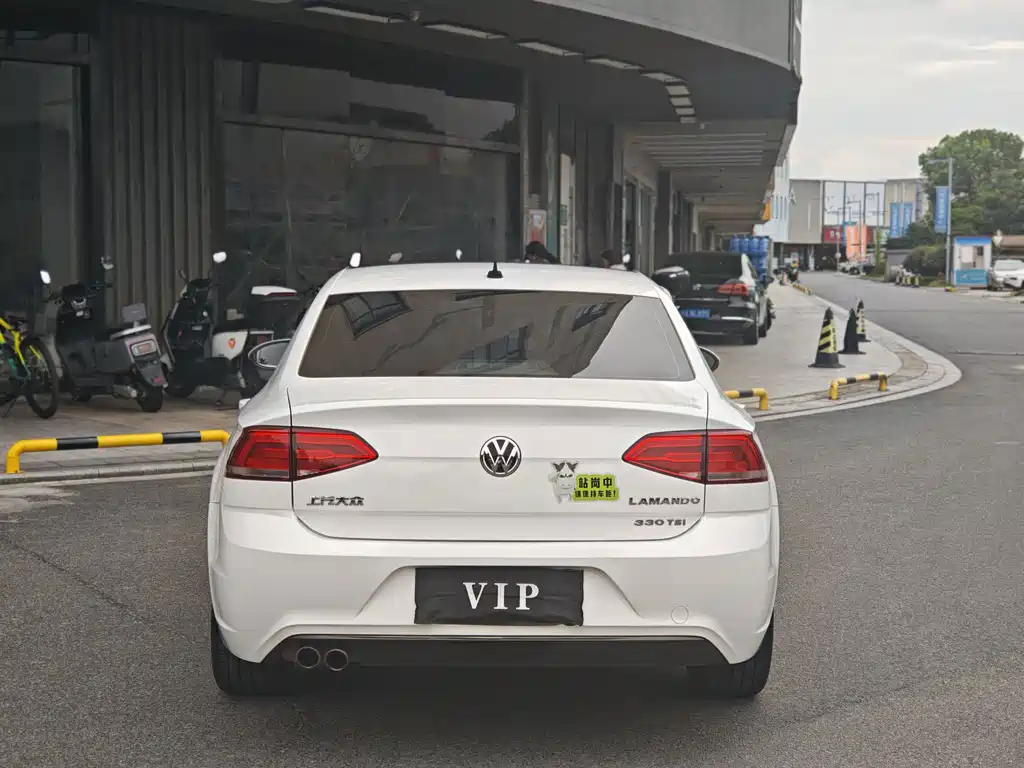 Volkswagen Lamando 2015