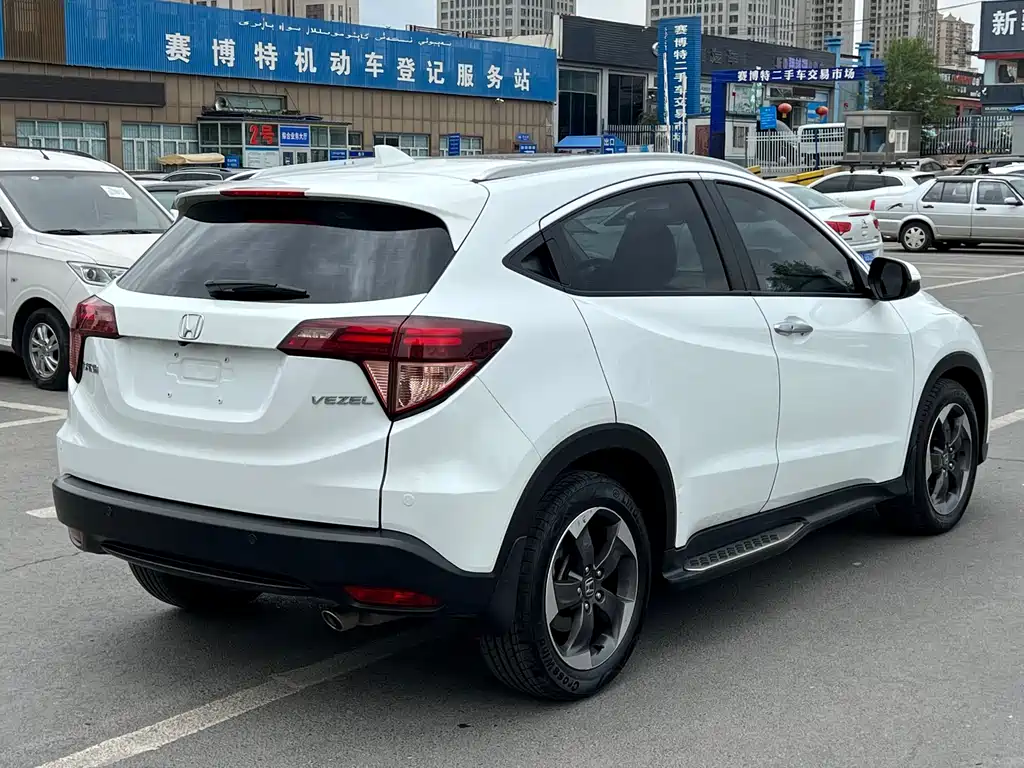 Honda Vezel 2015 — фото 8