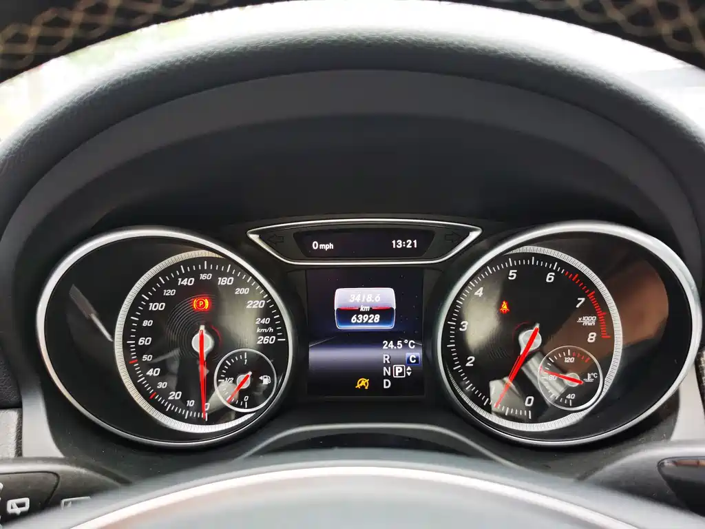 Mercedes-Benz GLA 2017 — фото 8
