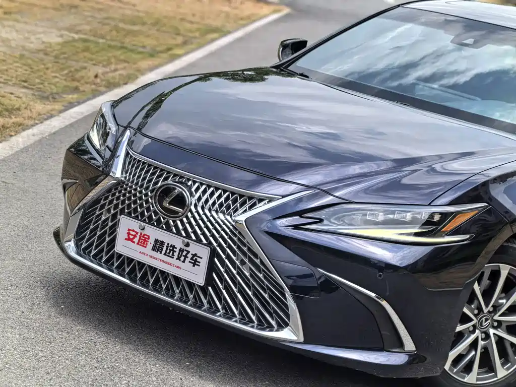 Lexus ES 2023 — фото 5