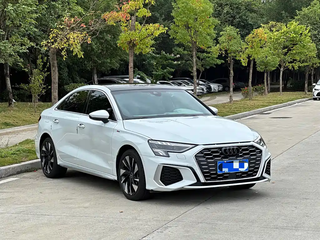 Audi A3 2023 — фото 3