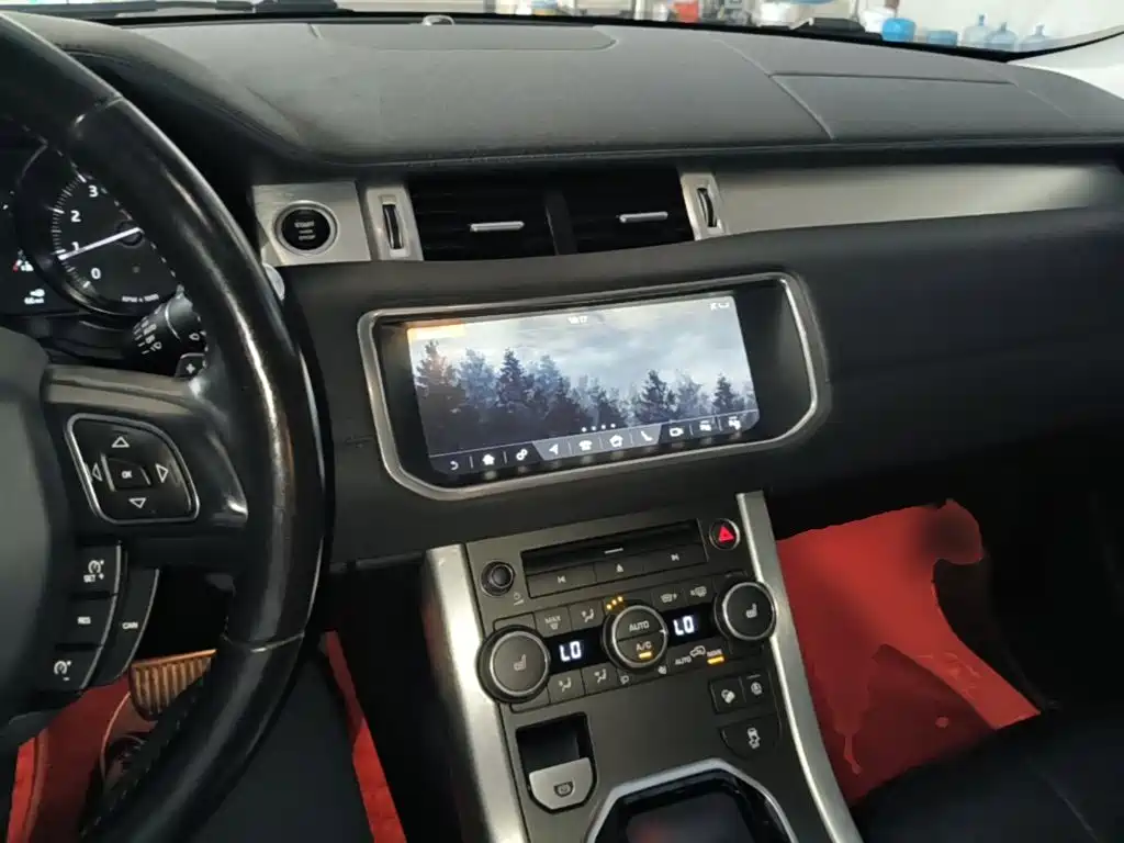 Land Rover Range Rover Evoque 2019 — фото 10
