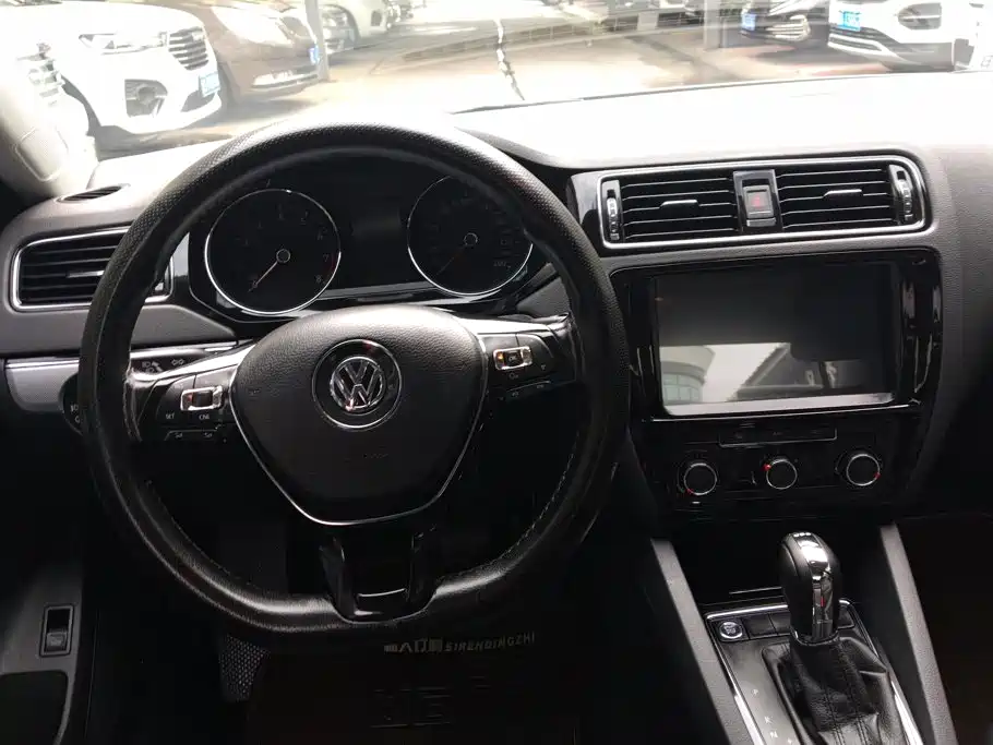Volkswagen Sagitar 2018 — фото 15